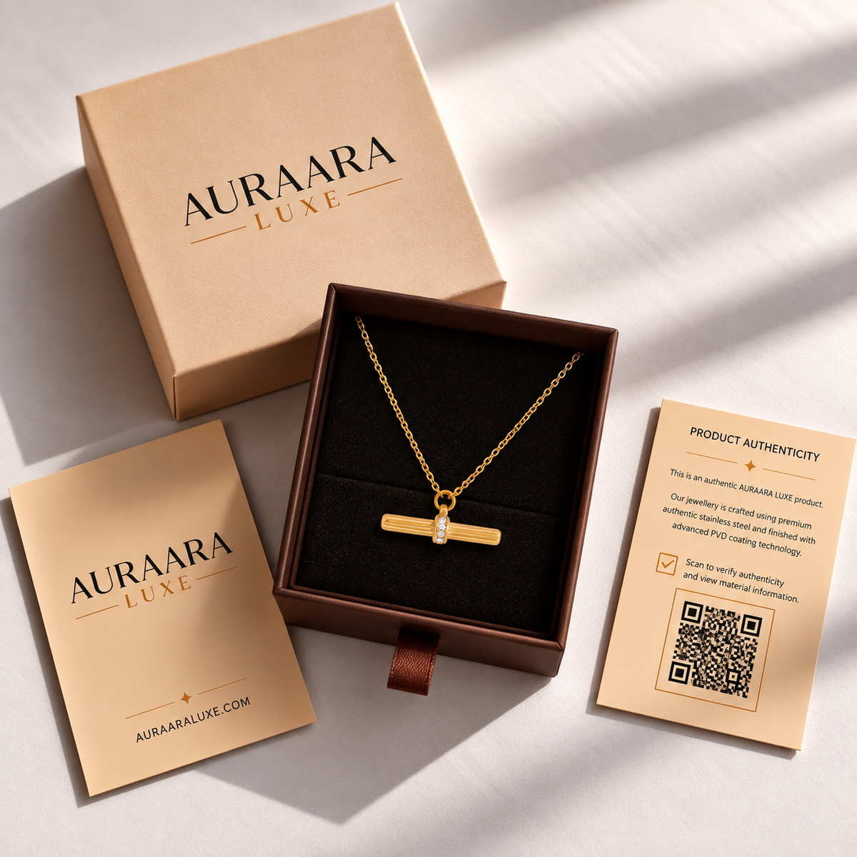 Elara Bar Necklace