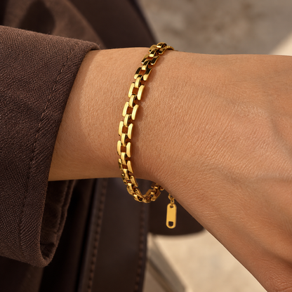 Sleek Link Bracelet