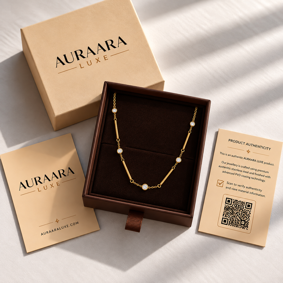 Élan Crystal Bar Necklace