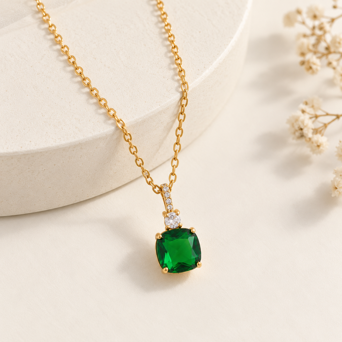 Emerald Glow Necklace