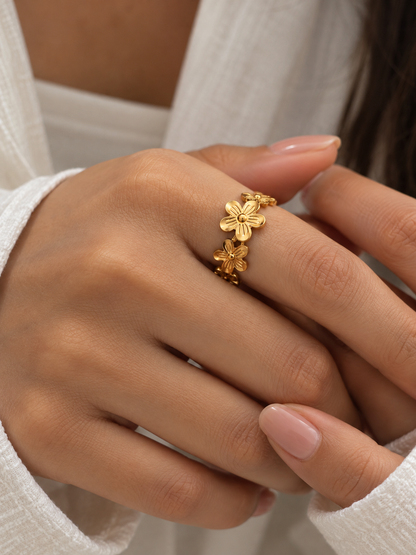 Bloom Petals Ring